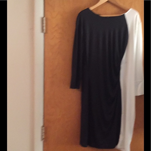 🍾 SAMPLE Black and White Bodycon Sexy Dress. - Picture 4 of 6